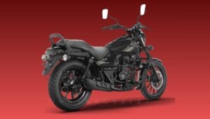 Bajaj Avenger 220 Street