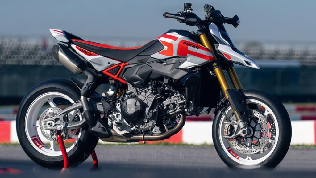 2026 Ducati Hypermotard V2